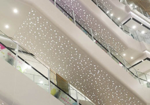 What is the difference between aluminum veneer powder coating and fluorocarbon spraying? What is the difference between aluminum veneer powder coating and fluorocarbon spraying?